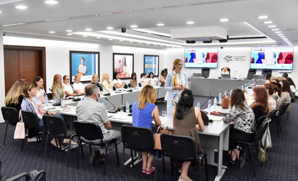 Unapređenje profesionalnih kompetencija kroz znanja iz komunikacije, protokola i emocionalne inteligencije